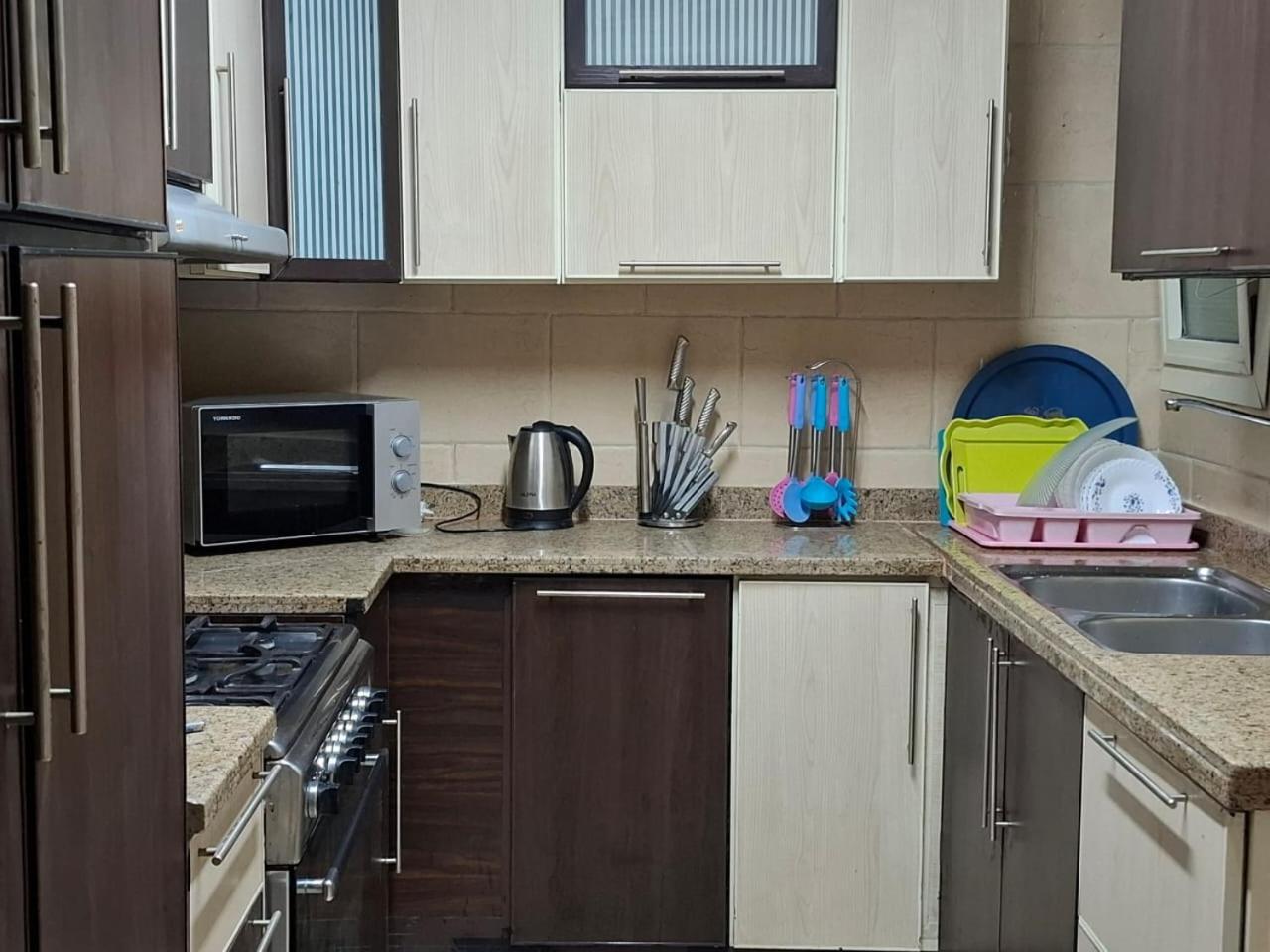 كمبوند سيتي تاورز البوشي Apartman Kairó Kültér fotó